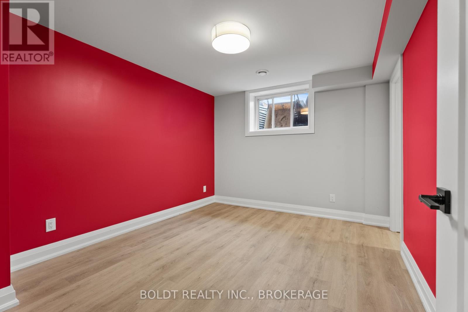 1074b Vansickle Road N, St. Catharines (Grapeview), Ontario  L2S 2X3 - Photo 28 - X12709346