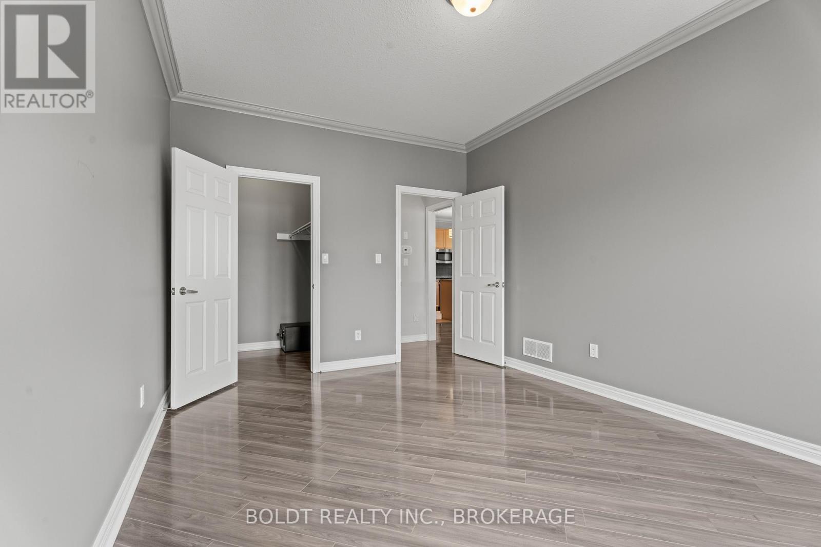 8 Willowlanding Court, Welland (N. Welland), Ontario  L3C 7L7 - Photo 15 - X12709348