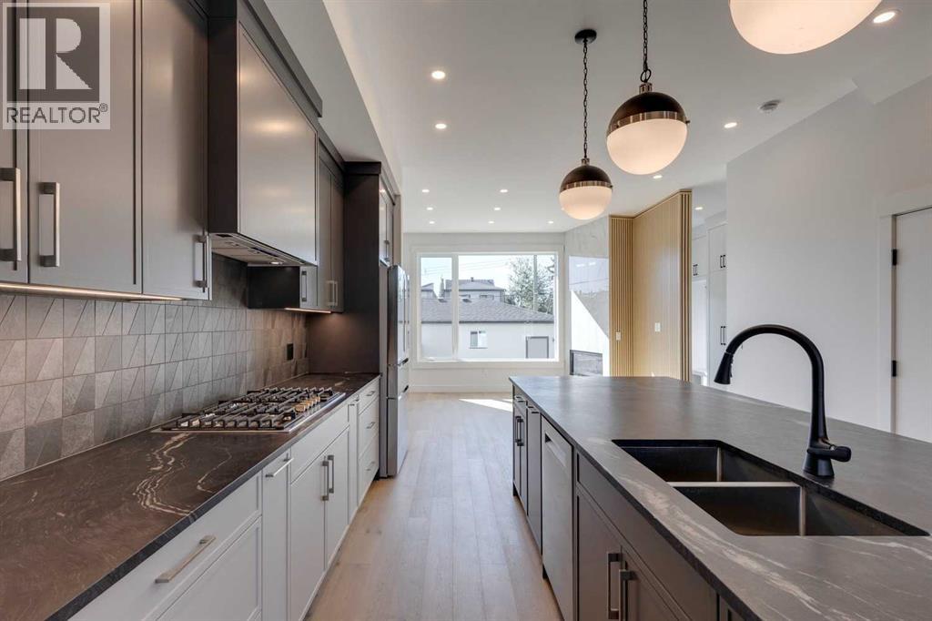 2015 23 Avenue Nw, Calgary, Alberta  T2M 1W2 - Photo 14 - A2274714