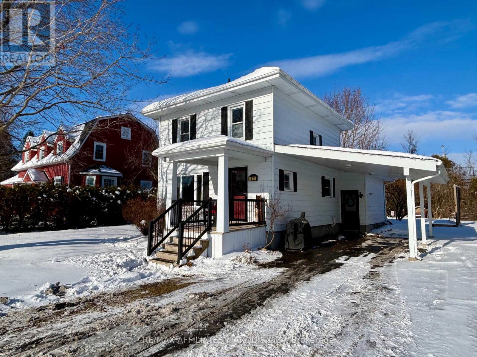 42 Saunders Avenue, South Stormont, Ontario  K0C 1P0 - Photo 1 - X12709314