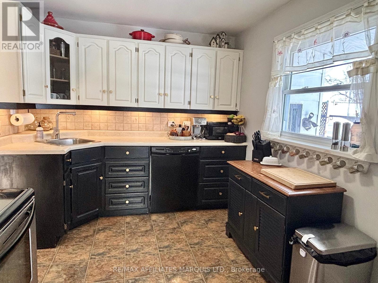 42 Saunders Avenue, South Stormont, Ontario  K0C 1P0 - Photo 14 - X12709314