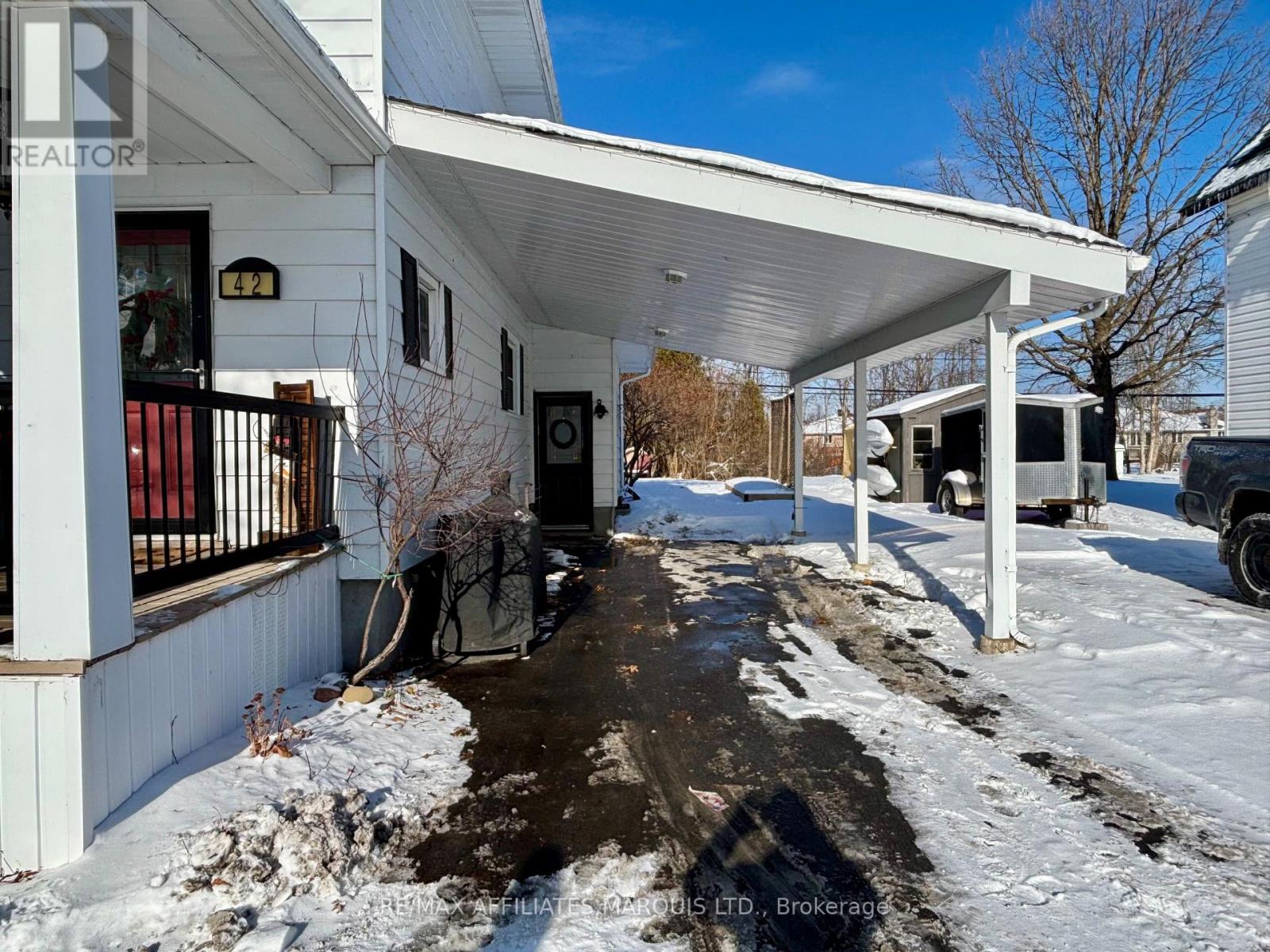 42 Saunders Avenue, South Stormont, Ontario  K0C 1P0 - Photo 3 - X12709314