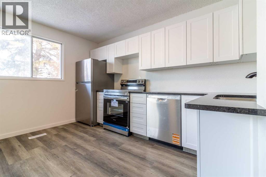 74 Carleton Place W, Lethbridge, Alberta  T1K 3X6 - Photo 8 - A2274237