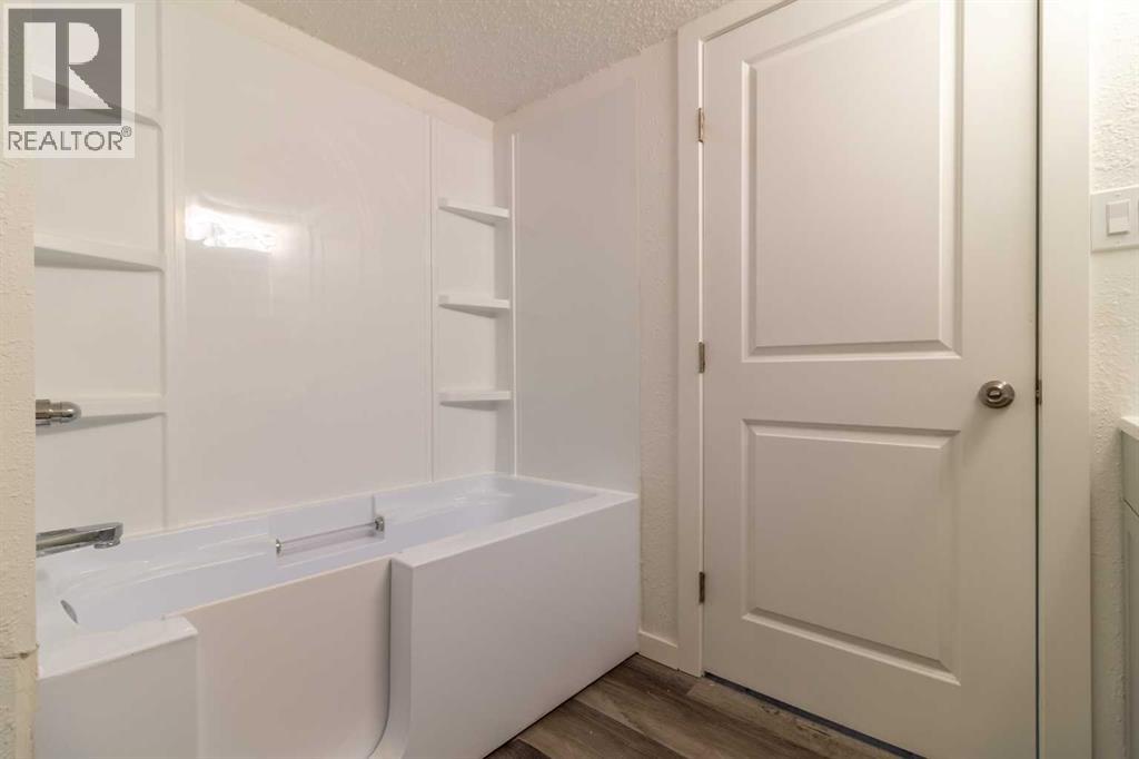 74 Carleton Place W, Lethbridge, Alberta  T1K 3X6 - Photo 19 - A2274237