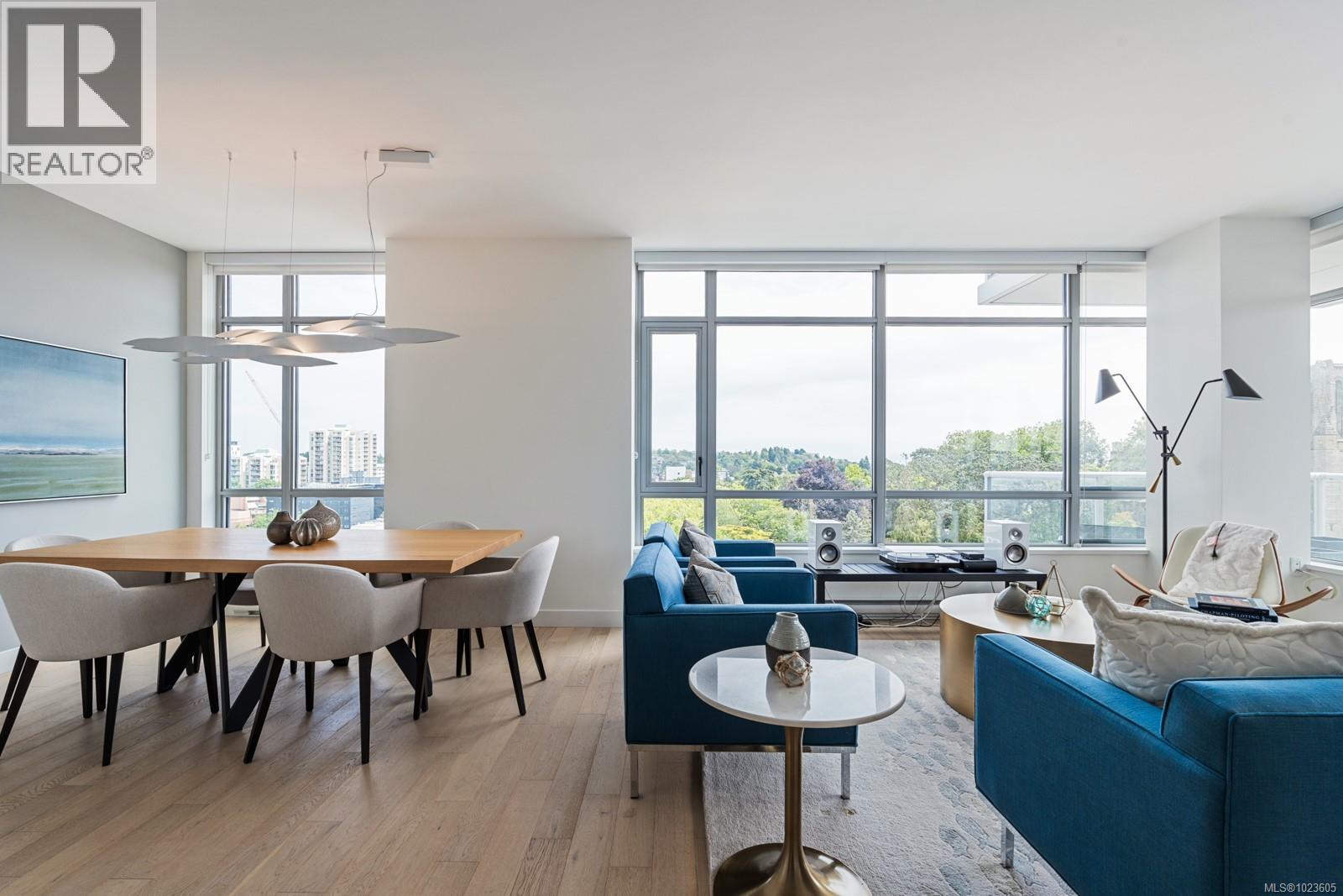 904 838 Broughton St, Victoria, British Columbia