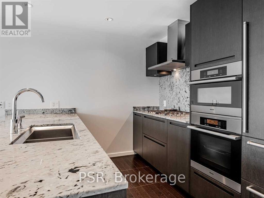 4604 - 180 University Avenue, Toronto (University), Ontario  M5H 0A2 - Photo 4 - C12709110