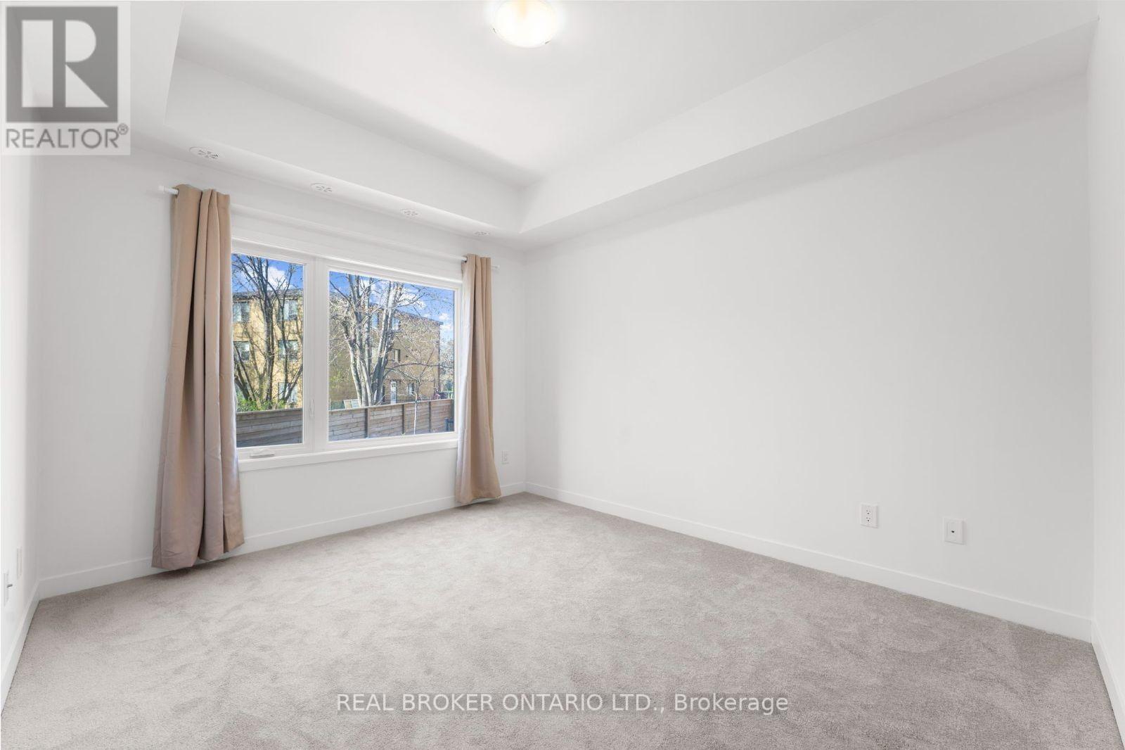 5 - 16 Marquette Avenue, Toronto, Ontario  M6A 0E1 - Photo 7 - C12709194