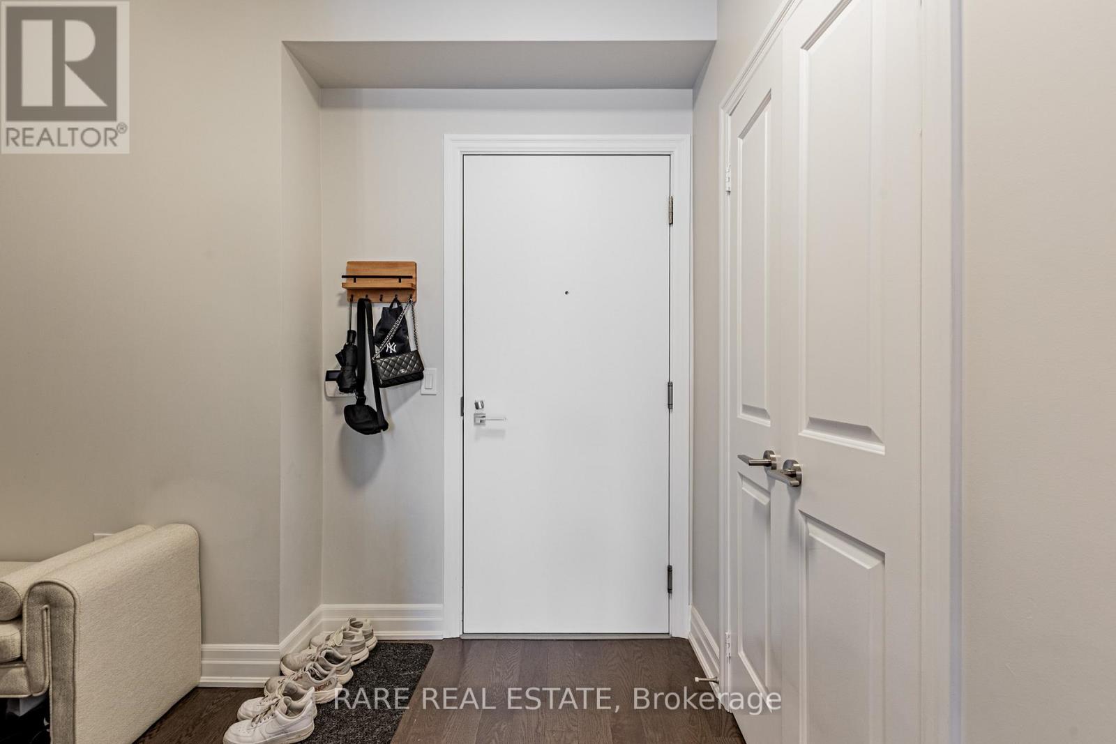 1504 - 8 The Esplanade, Toronto (Waterfront Communities), Ontario  M5E 0A6 - Photo 17 - C12709264