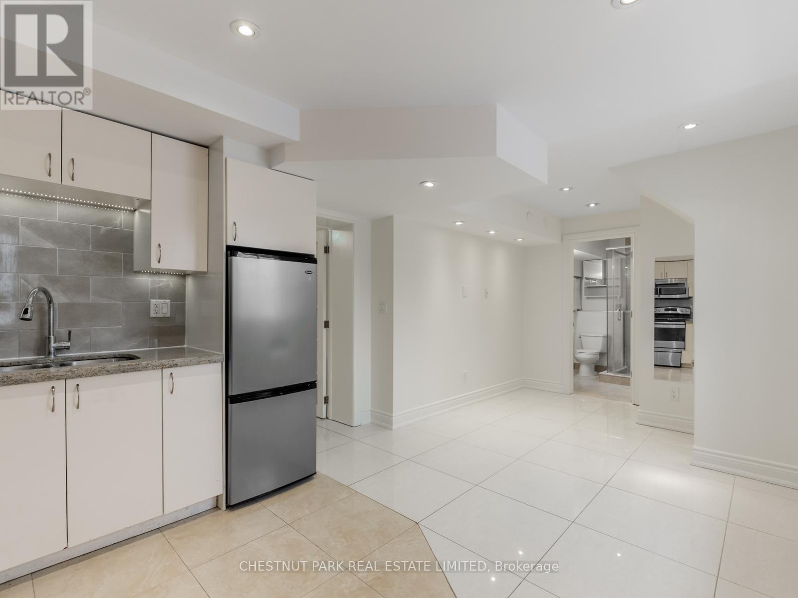 Lower - 121 Cheritan Avenue, Toronto, Ontario  M4R 1S8 - Photo 13 - C12709274