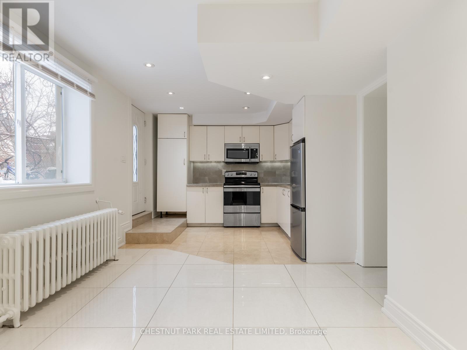 Lower - 121 Cheritan Avenue, Toronto, Ontario  M4R 1S8 - Photo 9 - C12709274