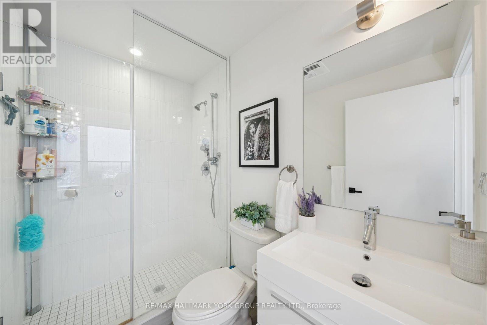 1607 - 297 College Street, Toronto, Ontario  M5T 0C2 - Photo 18 - C12709326