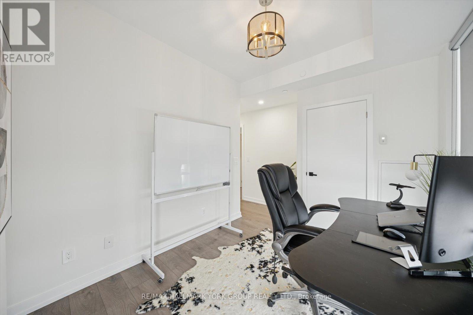 1607 - 297 College Street, Toronto, Ontario  M5T 0C2 - Photo 22 - C12709326