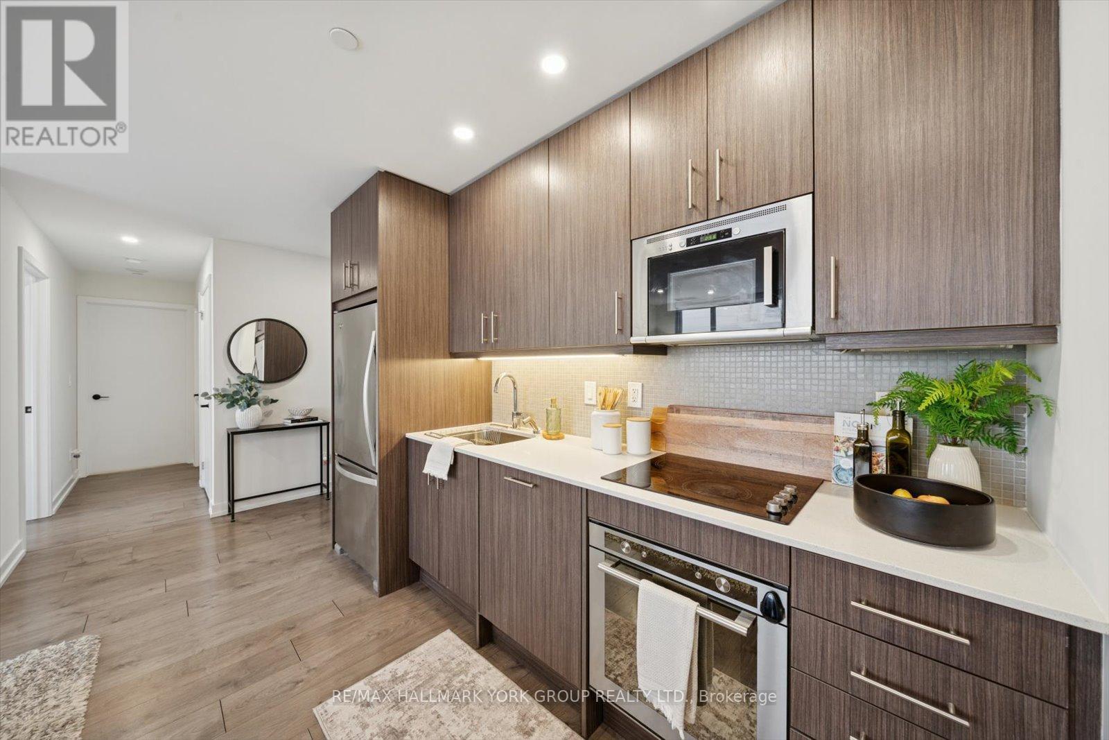 1607 - 297 College Street, Toronto, Ontario  M5T 0C2 - Photo 7 - C12709326