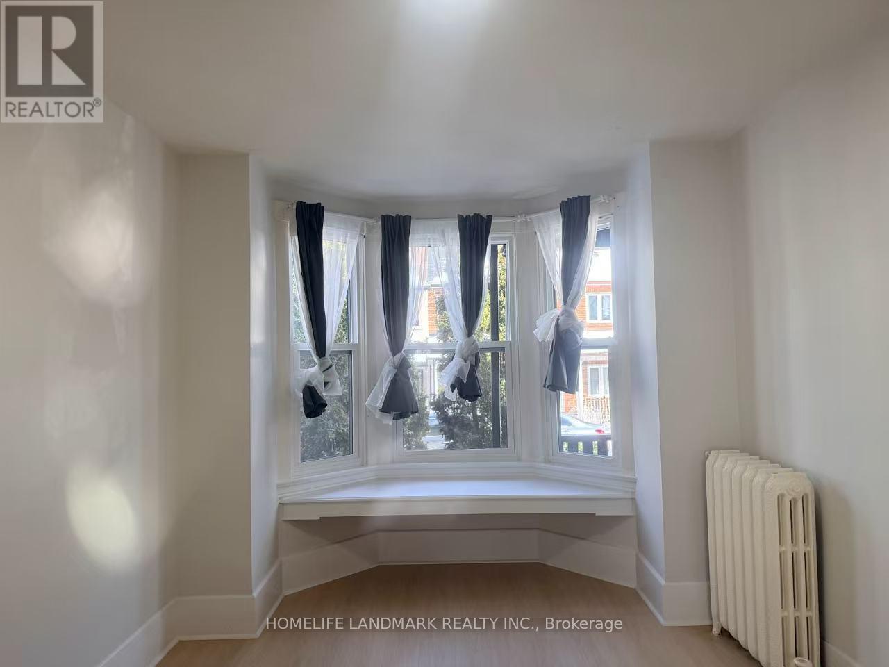 Main Floor Unit - 246 Euclid Avenue, Toronto, Ontario  M6J 2K2 - Photo 8 - C12709336