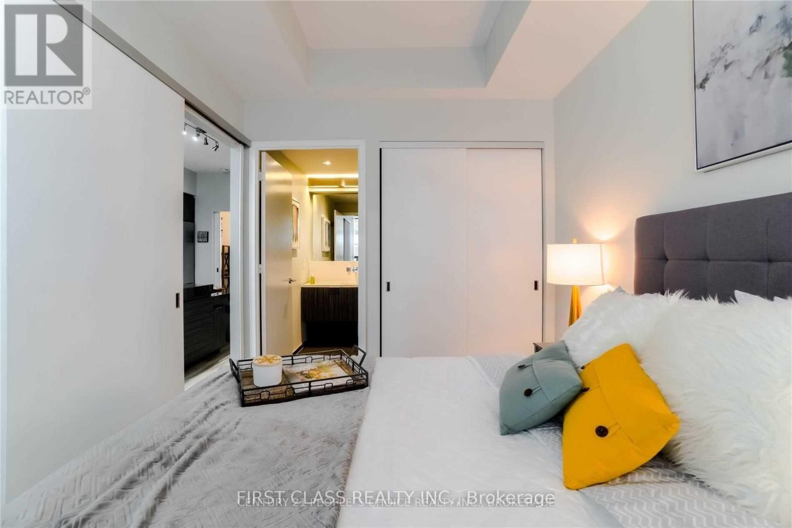 318 - 101 Charles Street E, Toronto, Ontario  M4Y 0A9 - Photo 13 - C12709338