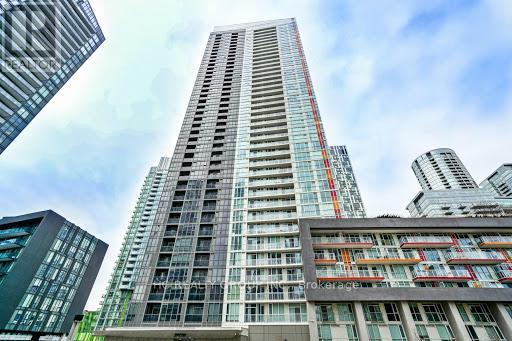 722 - 85 Queens Wharf Road, Toronto, Ontario  M5V 0J9 - Photo 1 - C12709340