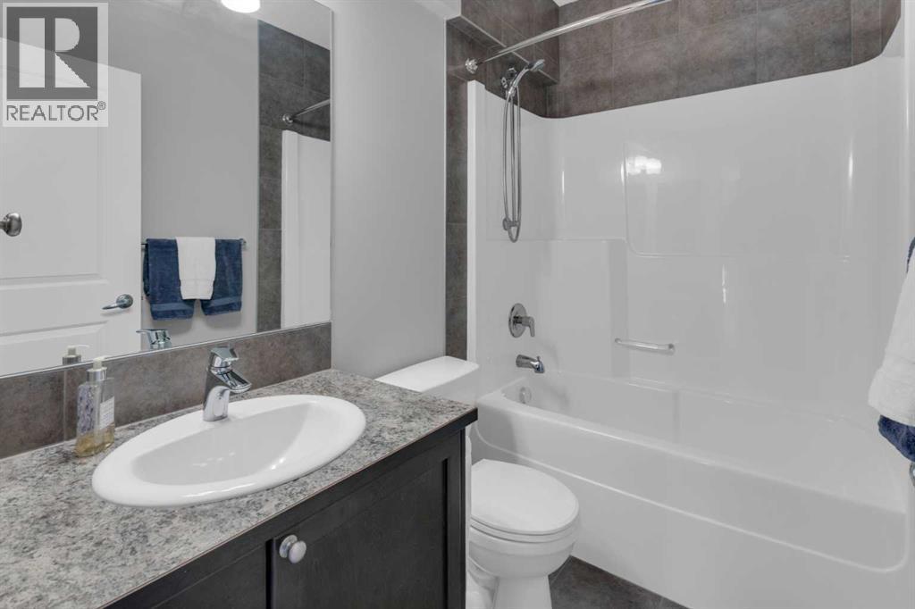 192 Heritage Boulevard W, Cochrane, Alberta  T4C 0S5 - Photo 26 - A2278929