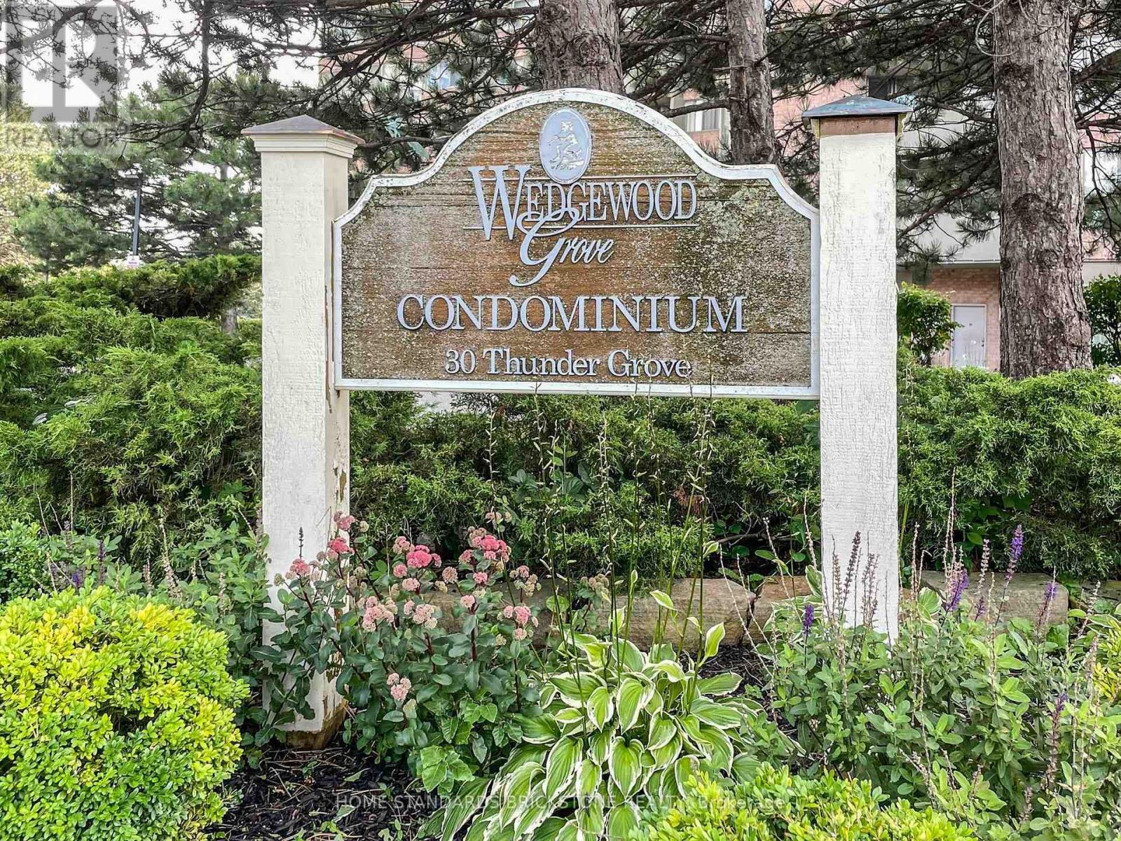 1705 - 30 Thunder Grove, Toronto, Ontario  M1V 4A3 - Photo 4 - E12709116