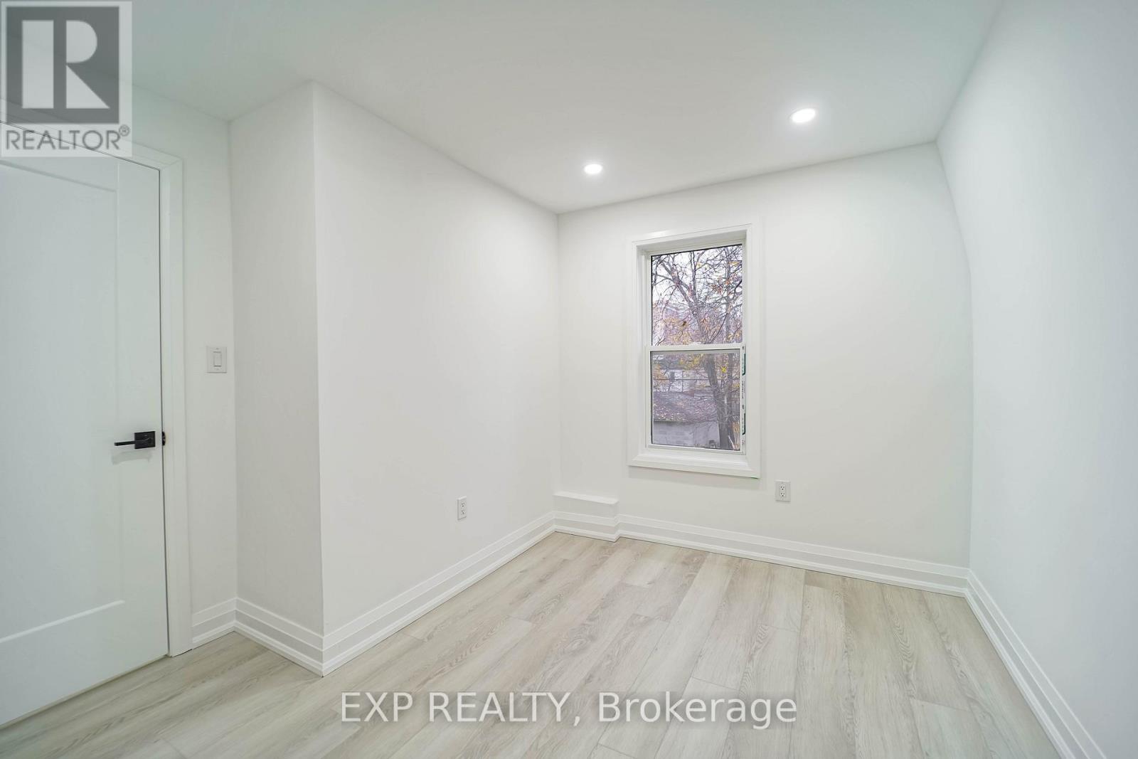 47 Eldon Avenue, Toronto, Ontario  M4C 5G2 - Photo 21 - E12709332