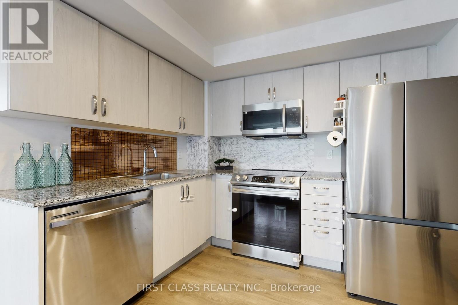 20 Meadowglen Place, Toronto, Ontario  M1G 0A9 - Photo 15 - E12709350