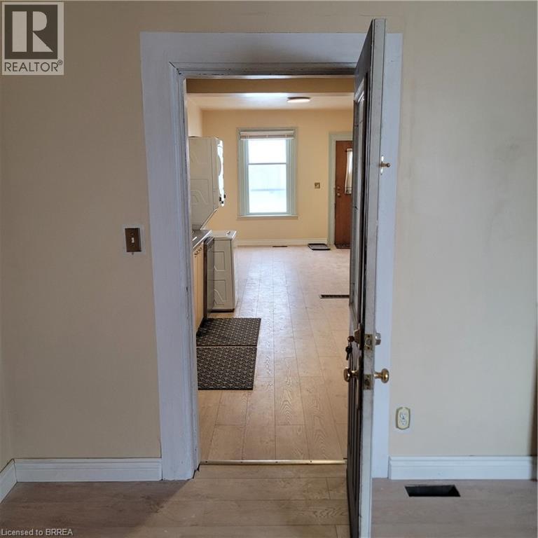 72 Victoria Street, Brantford, Ontario  N3S 3K4 - Photo 10 - 40799388