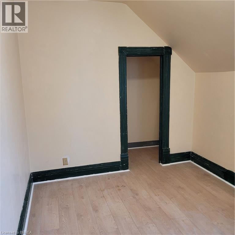 72 Victoria Street, Brantford, Ontario  N3S 3K4 - Photo 13 - 40799388