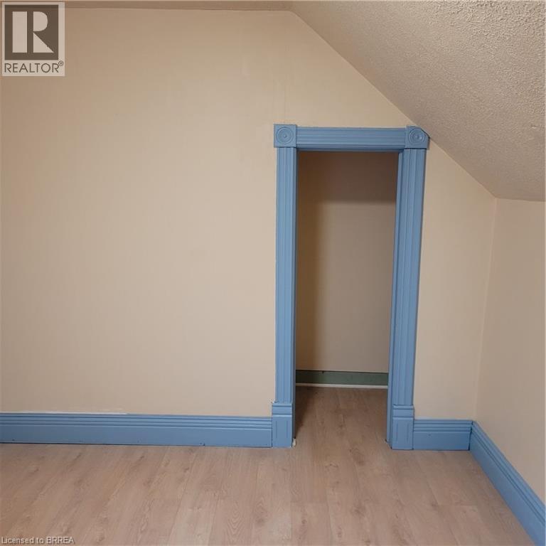 72 Victoria Street, Brantford, Ontario  N3S 3K4 - Photo 19 - 40799388