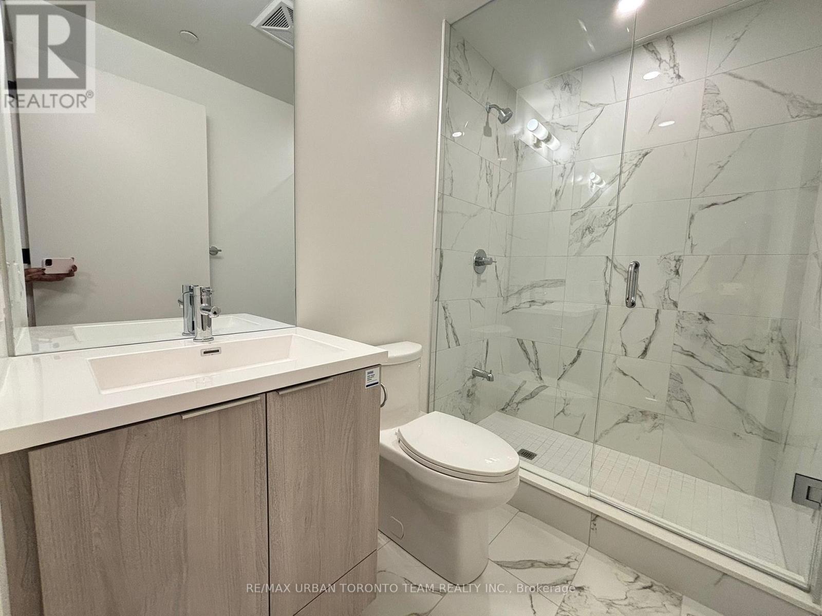 2001 - 8 Interchange Way, Vaughan (Vaughan Corporate Centre), Ontario  L4K 5Z7 - Photo 10 - N12709206