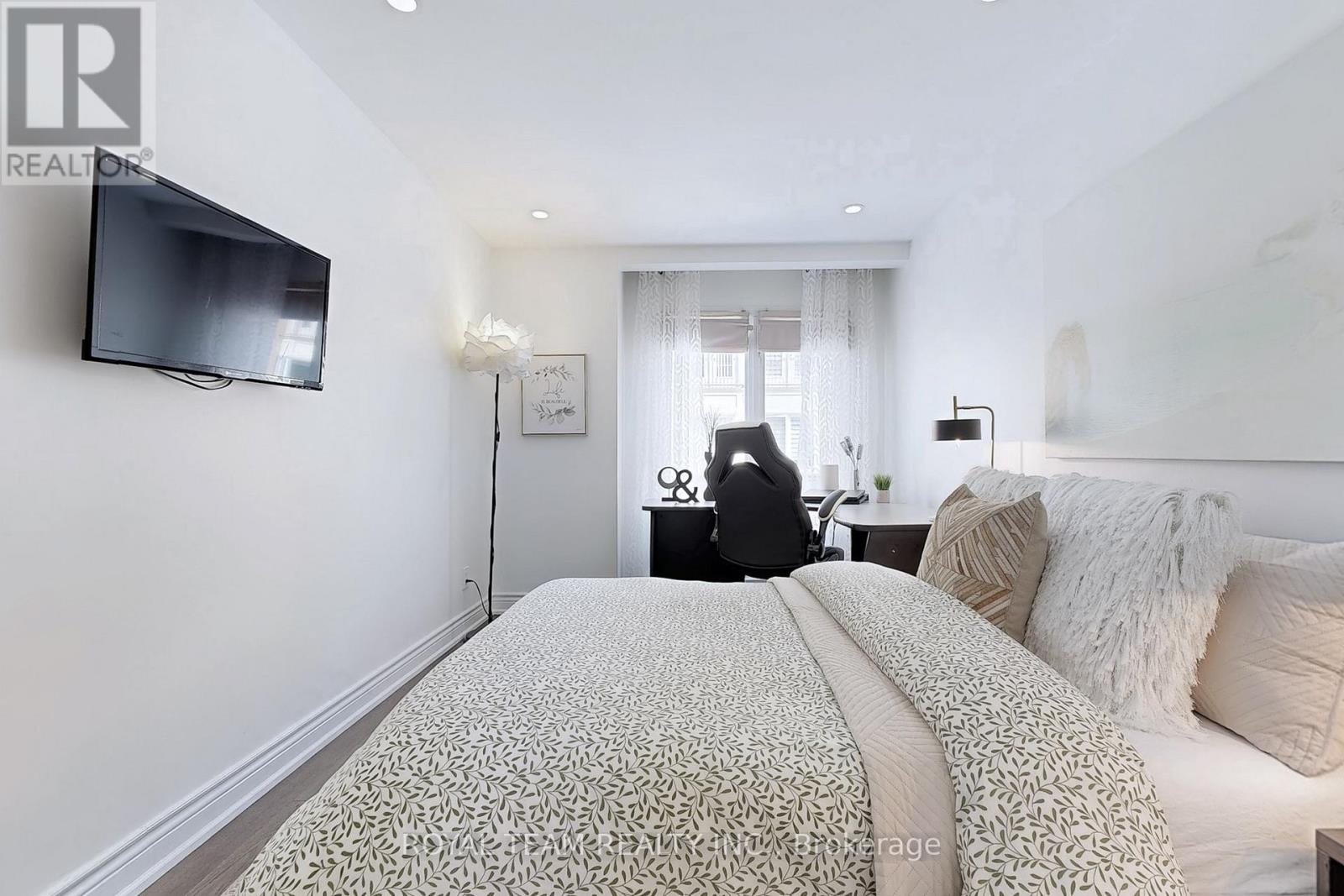 Unknown Address, ,     - Photo 23 - N12709256