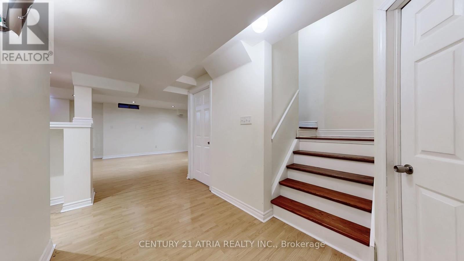 68 Walkview Street, Richmond Hill (Oak Ridges), Ontario  L4E 4H6 - Photo 38 - N12709322