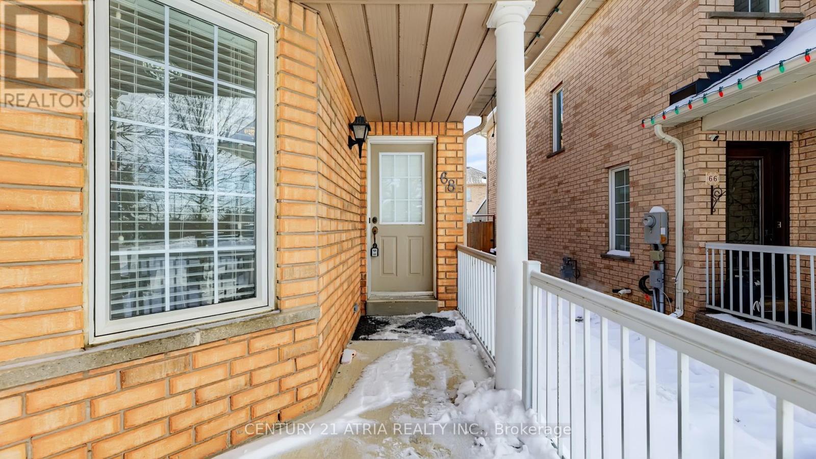 68 Walkview Street, Richmond Hill (Oak Ridges), Ontario  L4E 4H6 - Photo 4 - N12709322