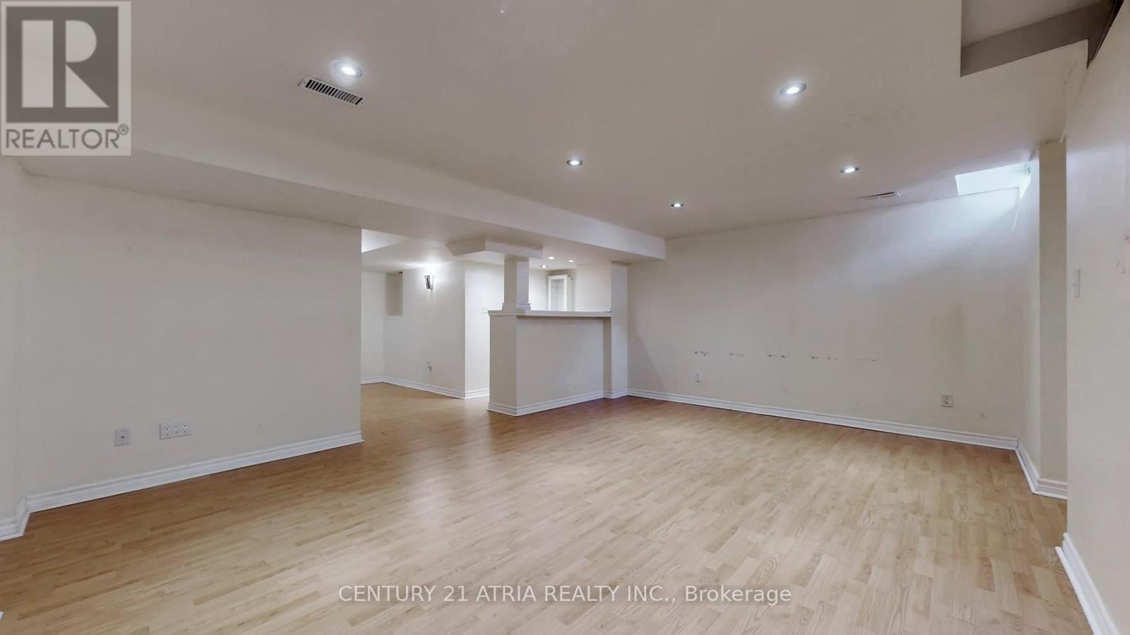 68 Walkview Street, Richmond Hill (Oak Ridges), Ontario  L4E 4H6 - Photo 40 - N12709322