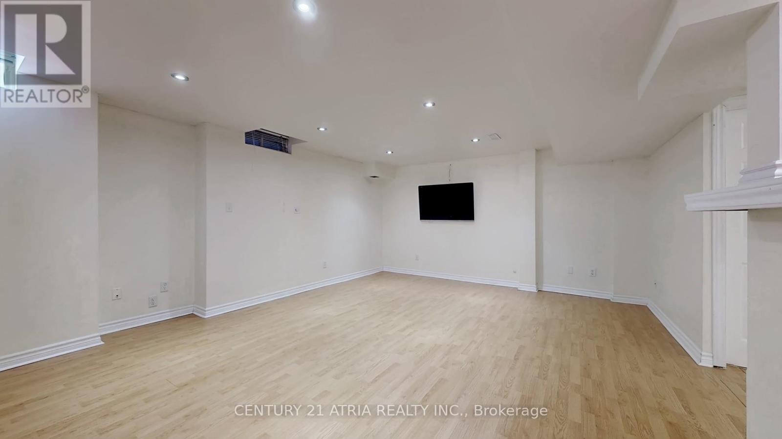 68 Walkview Street, Richmond Hill (Oak Ridges), Ontario  L4E 4H6 - Photo 44 - N12709322