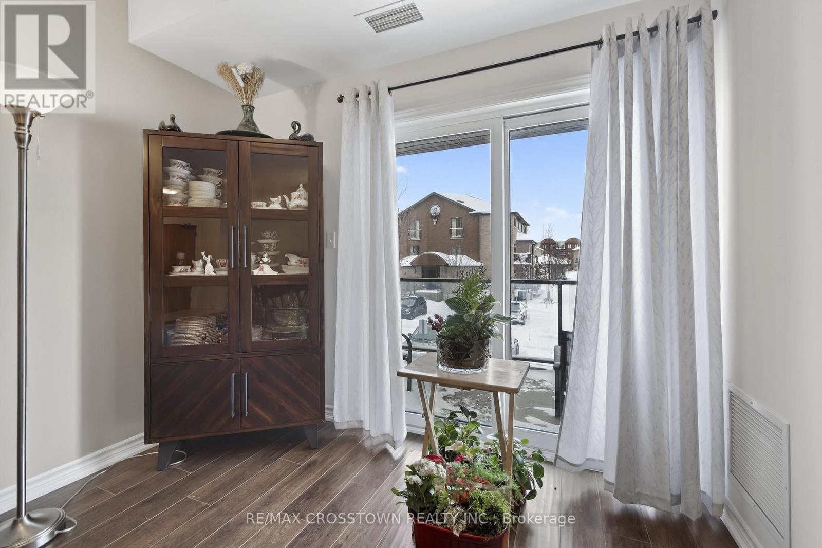 105 - 100 Dean Avenue, Barrie (Painswick South), Ontario  L9J 0H1 - Photo 15 - S12709352