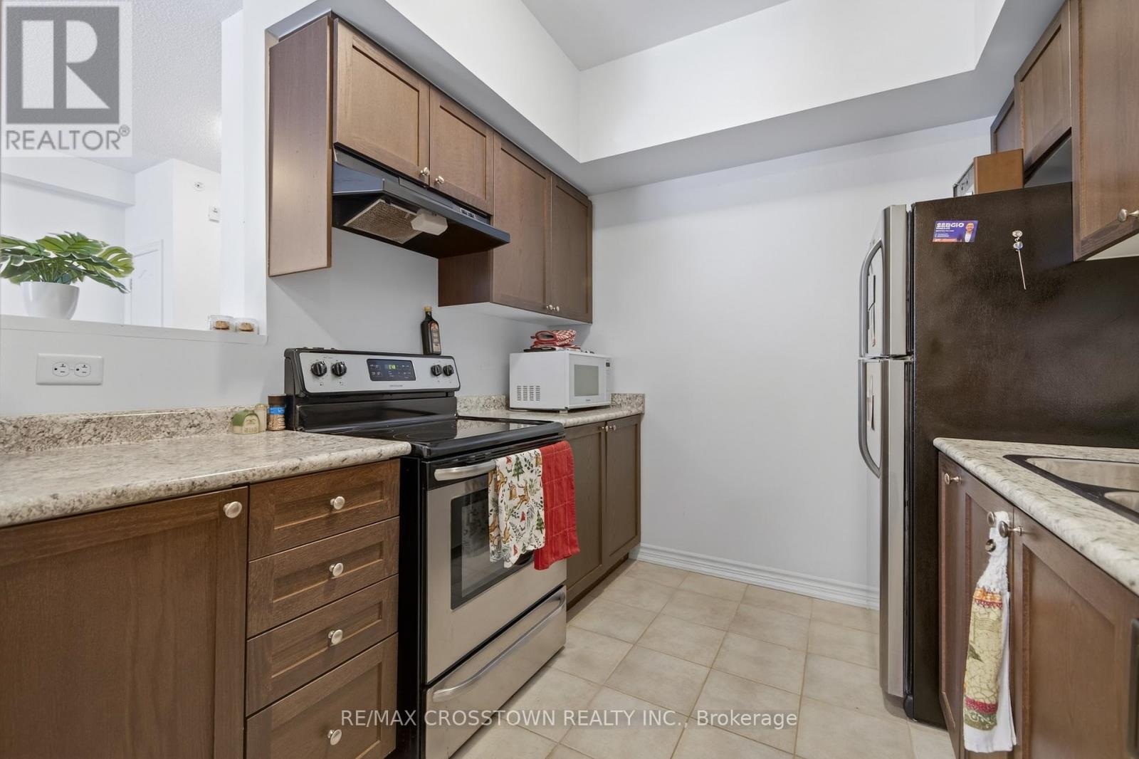 105 - 100 Dean Avenue, Barrie (Painswick South), Ontario  L9J 0H1 - Photo 21 - S12709352