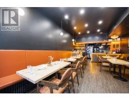 646 QUEEN STREET W, Toronto, Ontario