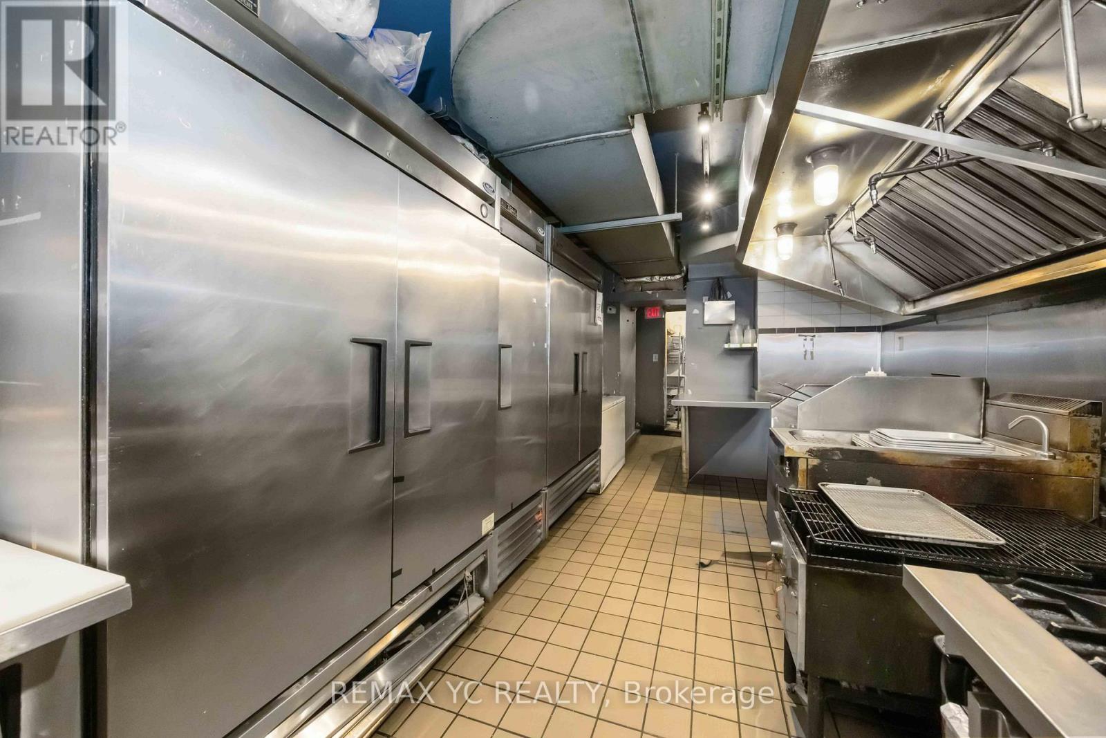 646 Queen Street W, Toronto, Ontario  M6J 1E4 - Photo 11 - C12682926