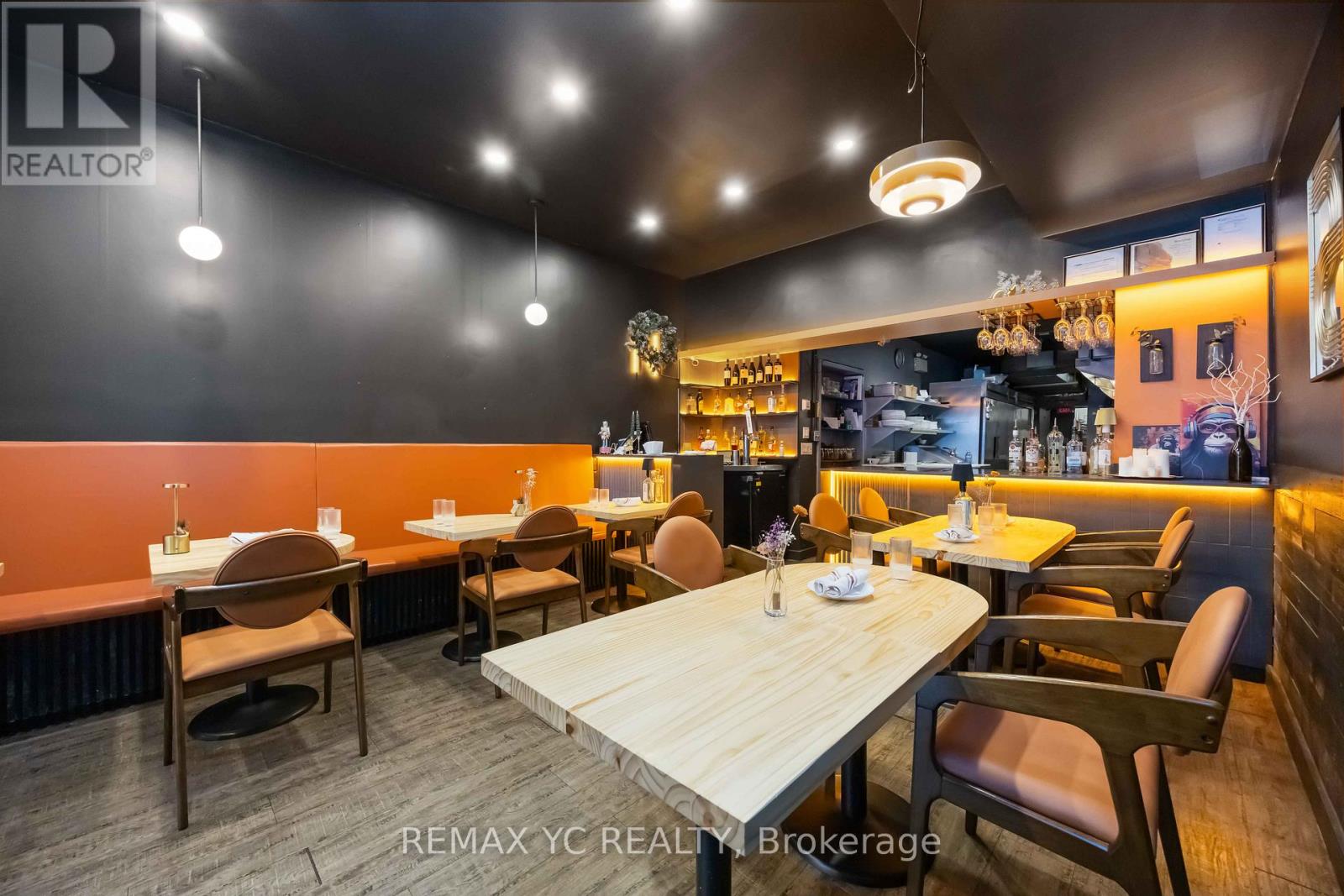 646 Queen Street W, Toronto, Ontario  M6J 1E4 - Photo 3 - C12682926