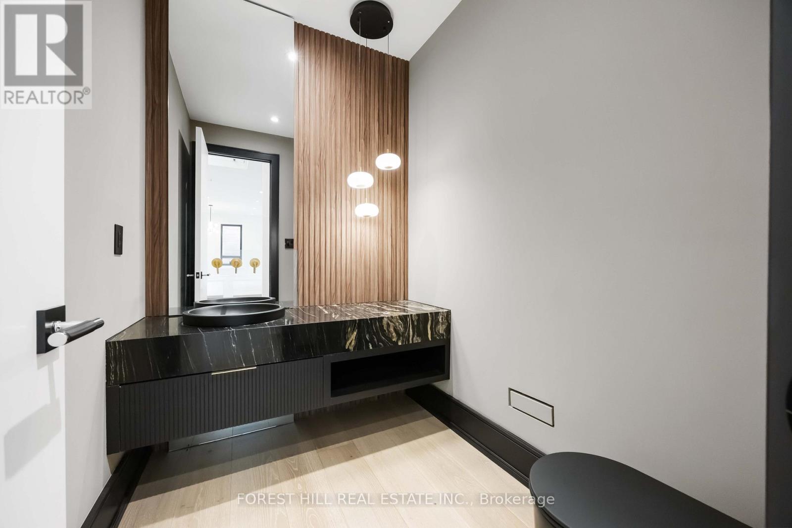 38 Bevdale Road, Toronto, Ontario  M2R 1L7 - Photo 6 - C12709016