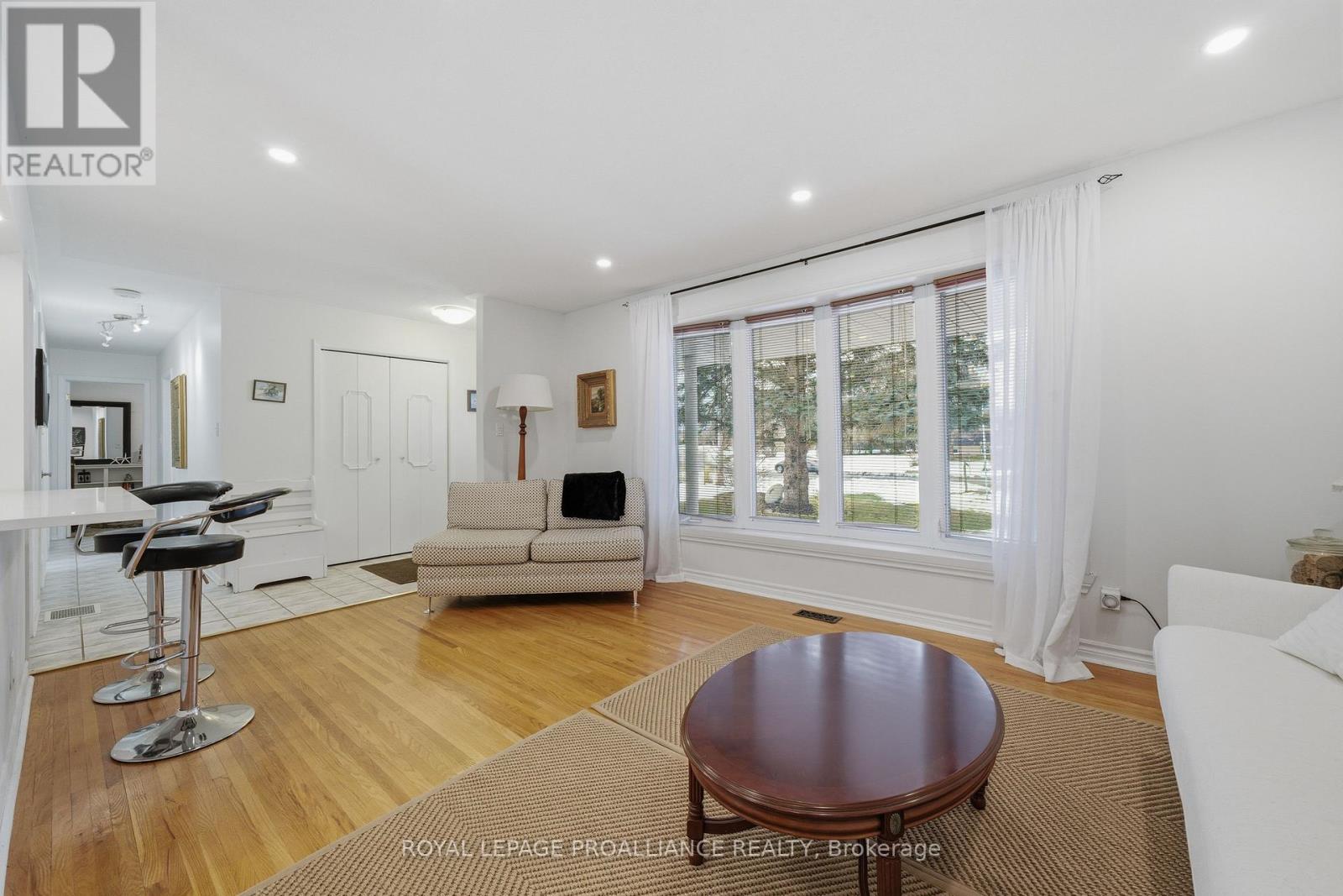 138 Burns Avenue, Quinte West, Ontario  K8R 1G3 - Photo 12 - X12699116