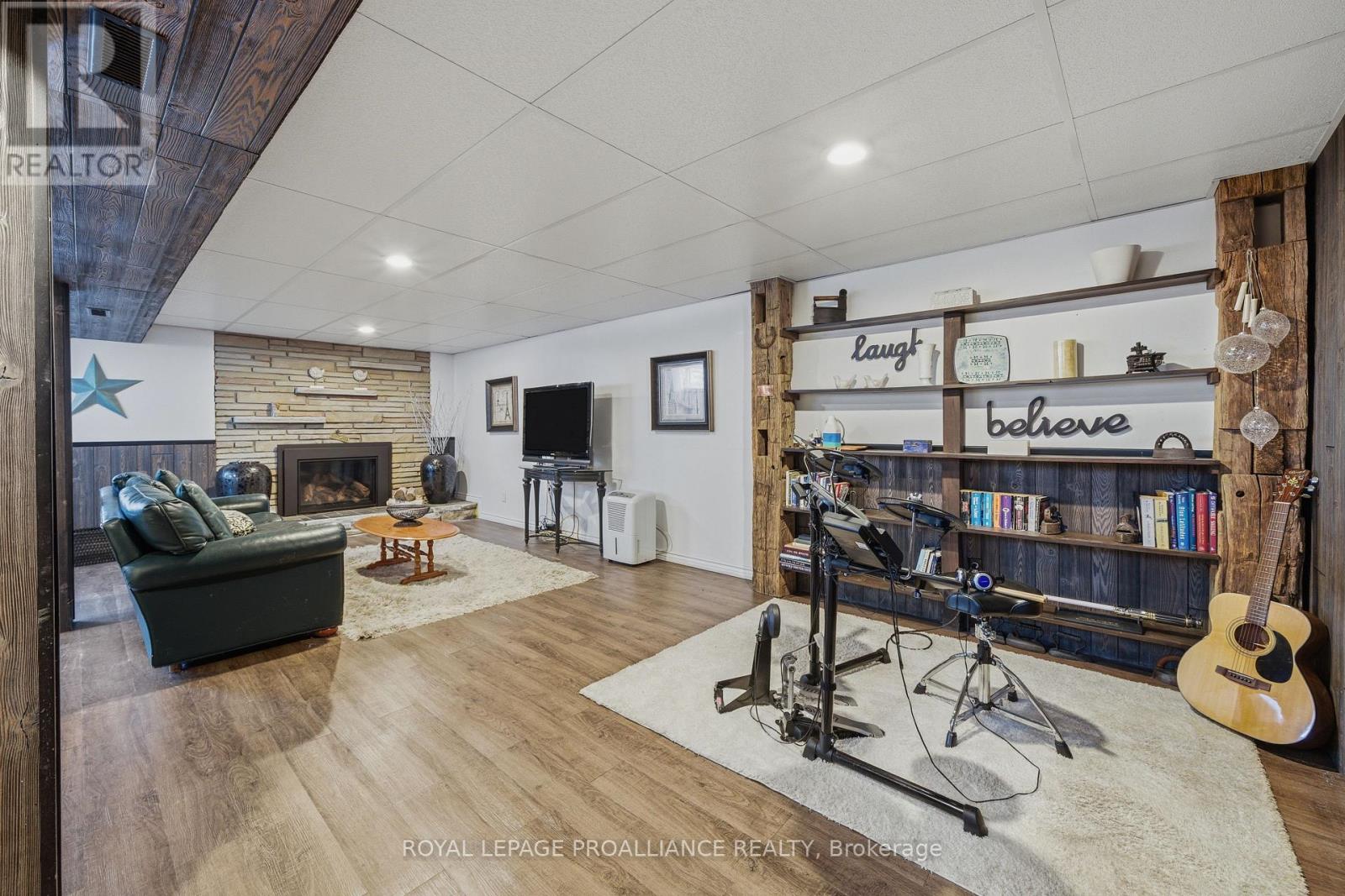 138 Burns Avenue, Quinte West, Ontario  K8R 1G3 - Photo 34 - X12699116