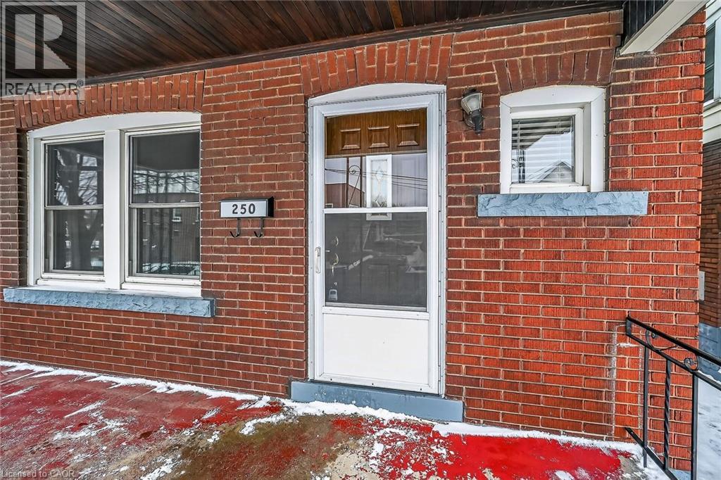 250 Glendale Avenue N, Hamilton, Ontario  L8L 7K3 - Photo 4 - 40799197
