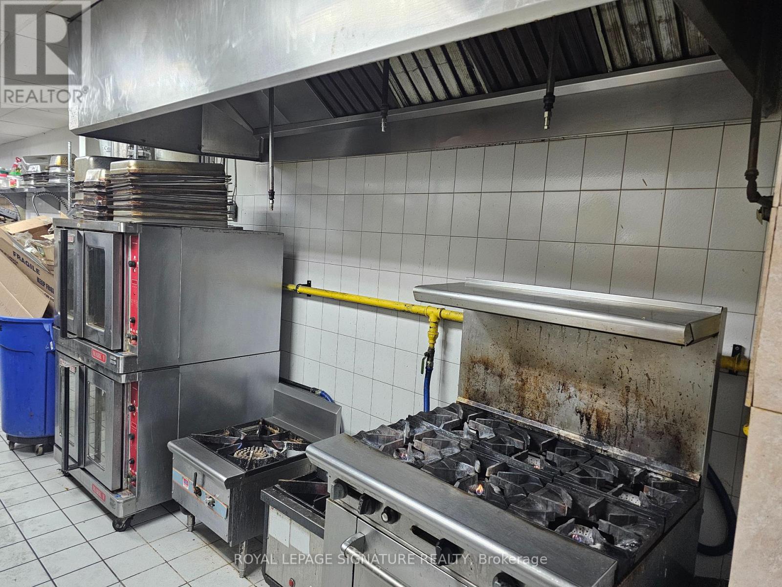 Unit2 - 5835 Dixie Road, Mississauga (Northeast), Ontario  L4W 4V7 - Photo 12 - W12709102