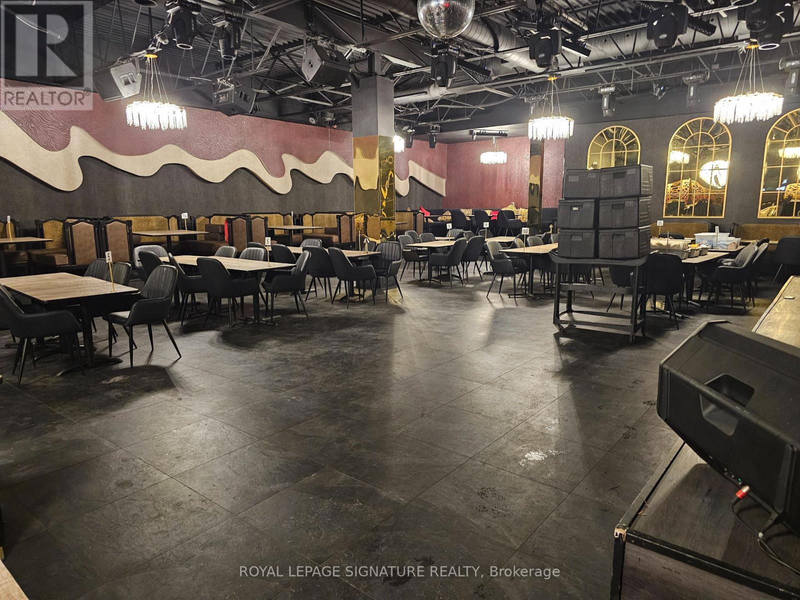 Unit2 - 5835 Dixie Road, Mississauga (Northeast), Ontario  L4W 4V7 - Photo 5 - W12709102