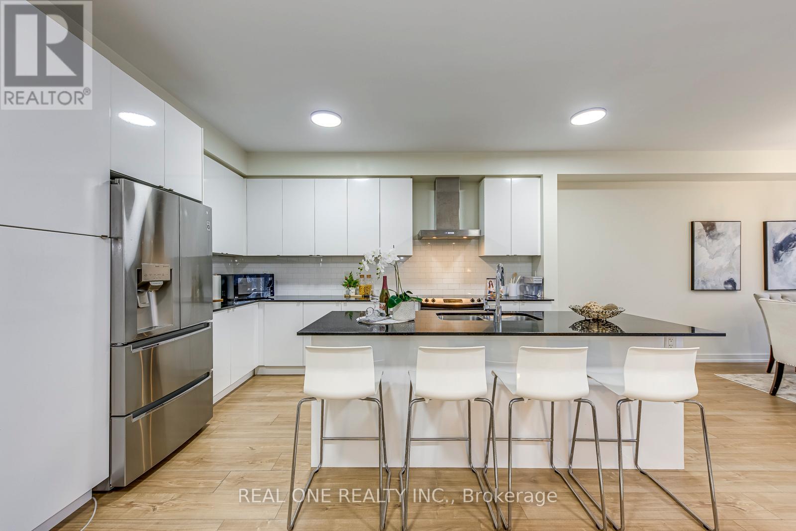 225 Fowley Drive, Oakville (Go Glenorchy), Ontario  L6H 0P4 - Photo 12 - W12709120