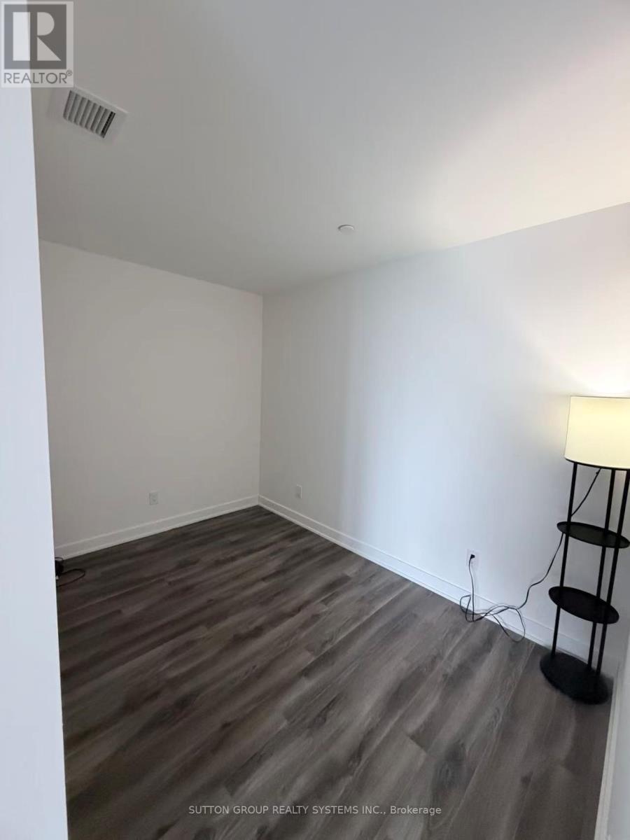 709 - 160 Flemington Road, Toronto (Yorkdale-Glen Park), Ontario  M6A 0A9 - Photo 6 - W12709124