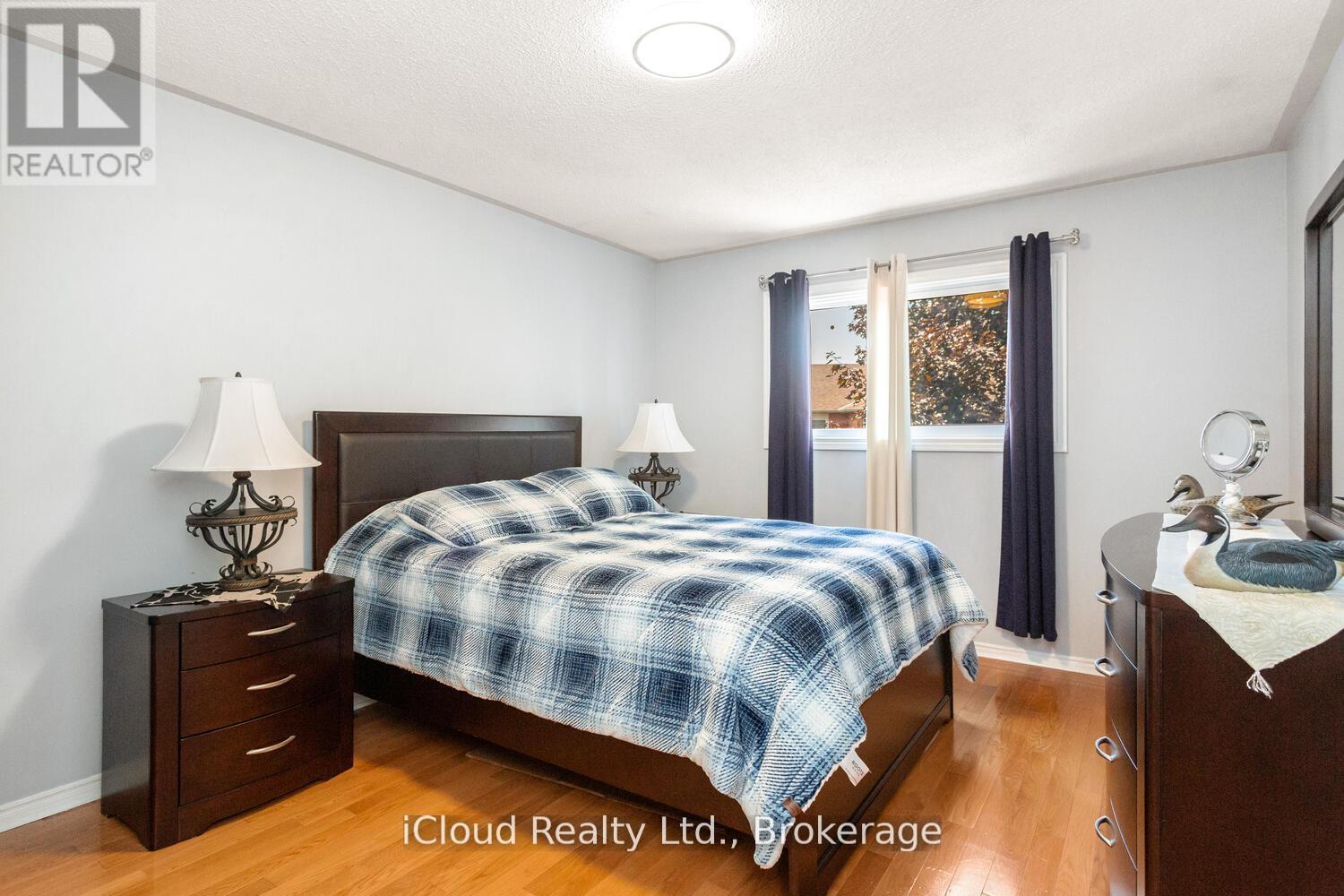 12 Neville Crescent, Brampton (Westgate), Ontario  L6S 5L1 - Photo 34 - W12709144