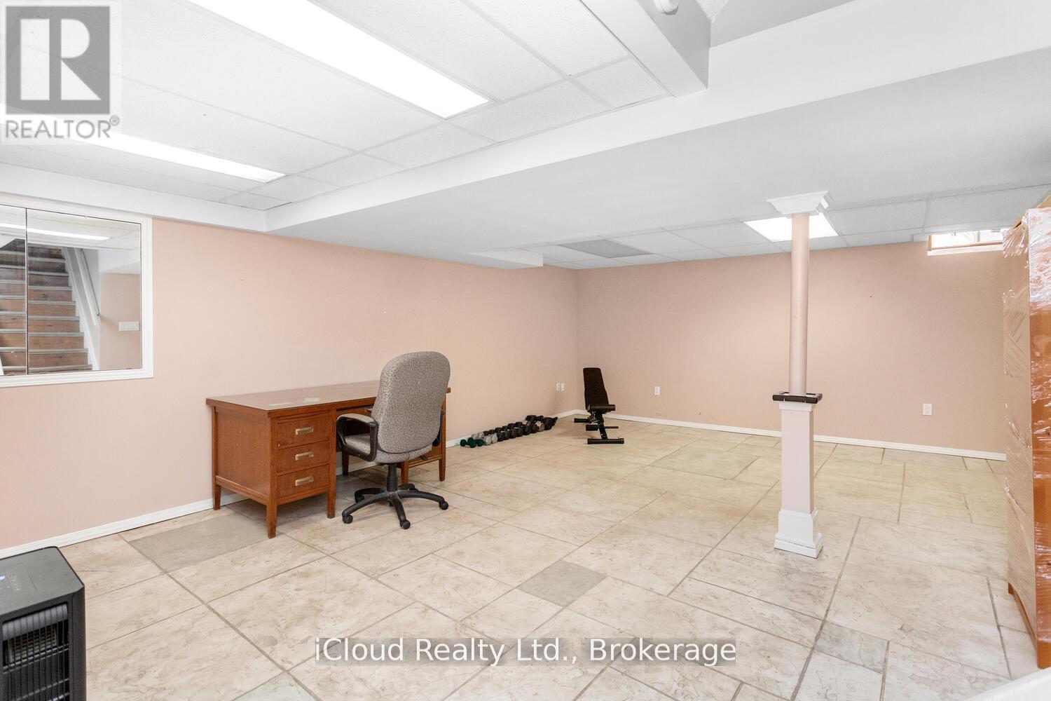 12 Neville Crescent, Brampton (Westgate), Ontario  L6S 5L1 - Photo 40 - W12709144