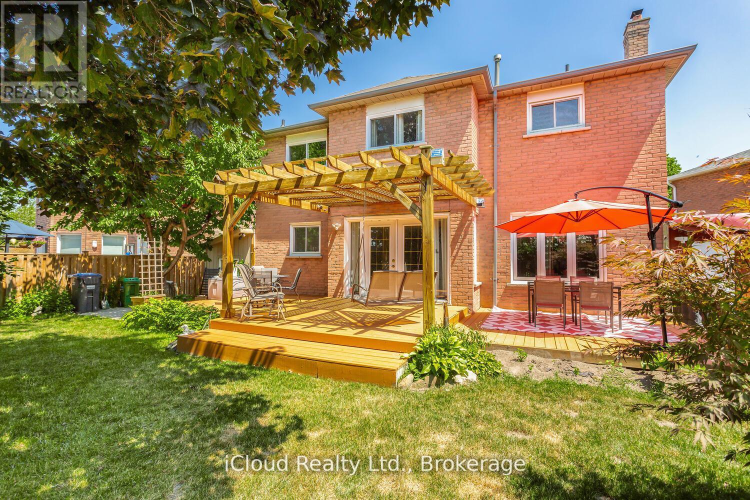 12 Neville Crescent, Brampton (Westgate), Ontario  L6S 5L1 - Photo 49 - W12709144