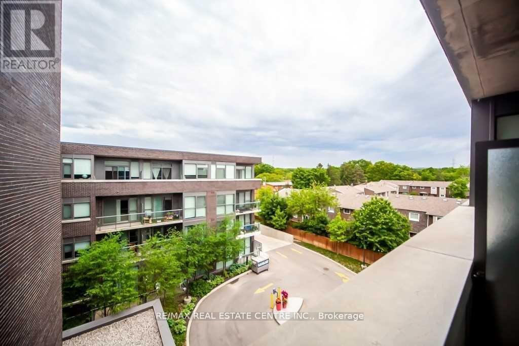 401 - 1284 Guelph Line, Burlington (Mountainside), Ontario  L7P 2S9 - Photo 4 - W12709182